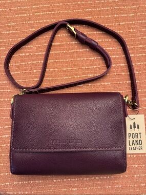 Portland Leather Metro Crossbody Bag in Plum